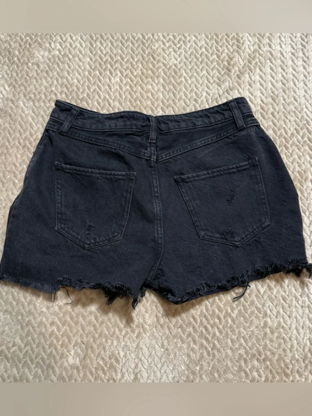 Black Distressed Denim Shorts High Rise Y2K Festival Cutoff Jean Shorts Size 26 - Picture 4 of 9